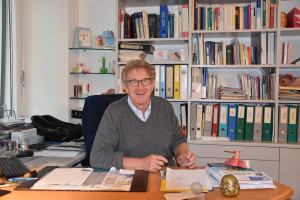 Dr. med. Jörg Obwegeser